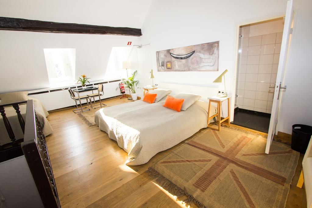 Galerie Dis Hotel